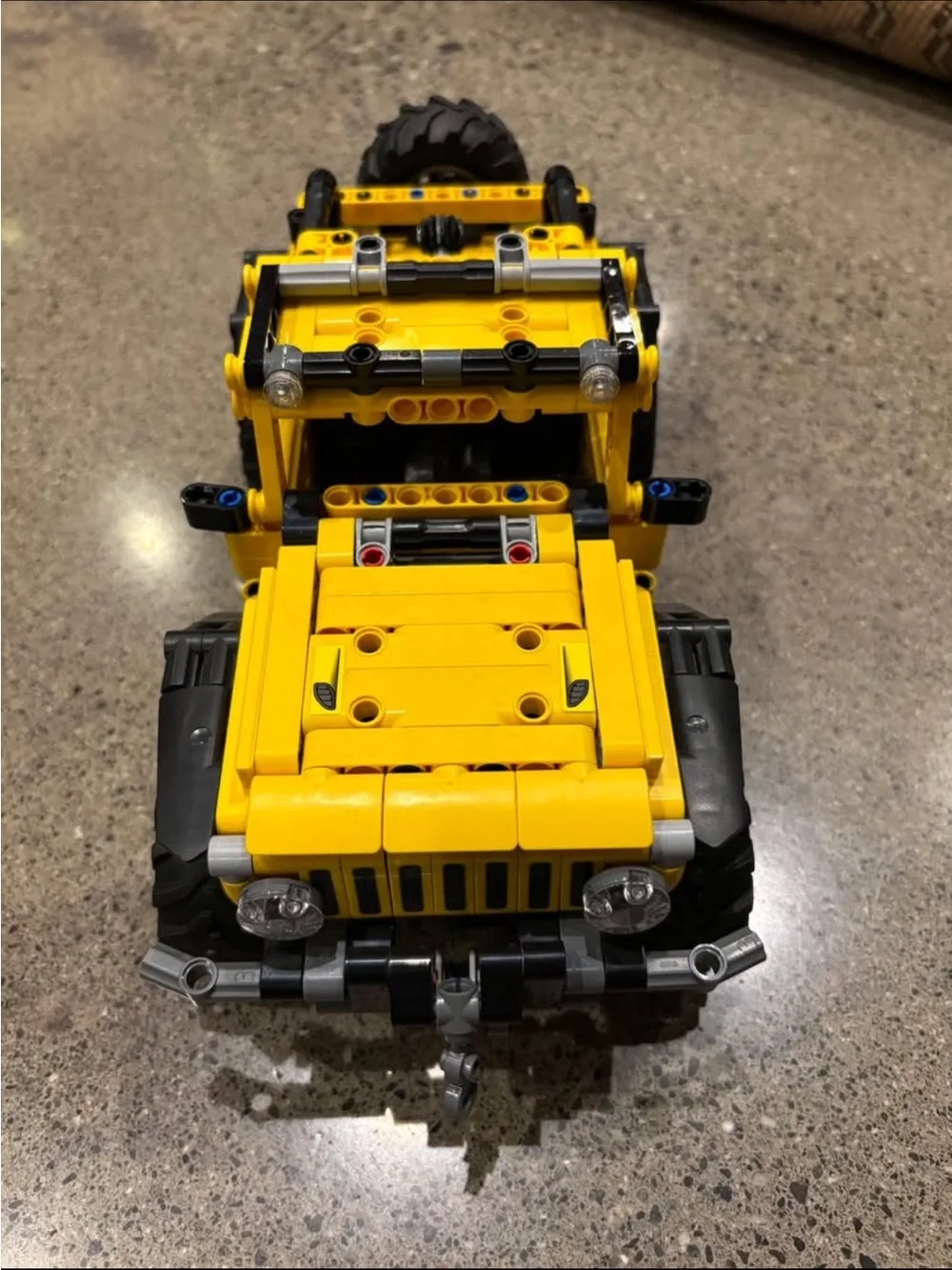 Jeep Technic #42112 Retired. Manual and pieces. Set is built.